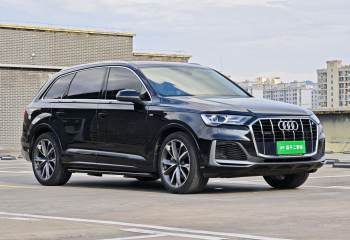 奥迪 Q7 2022款 55 TFSI quattro S line运动型