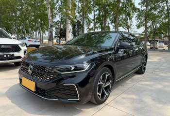 大众 帕萨特 2023款 330TSI 星空精英版