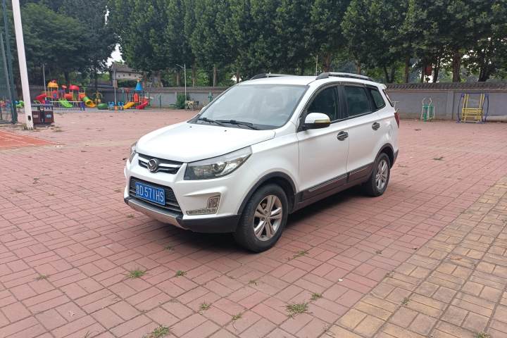 北汽幻速 S3 1.5L 舒适型 国IV