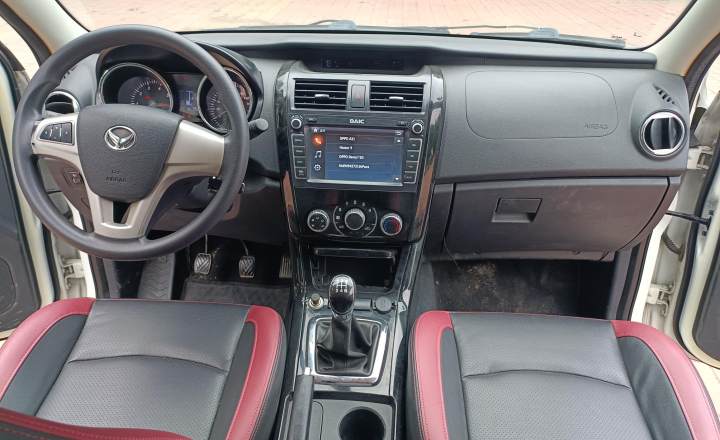 北汽幻速 S3 2014款 1.5L 舒适型 国IV
