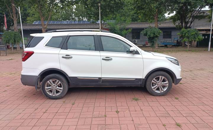 北汽幻速 S3 2014款 1.5L 舒适型 国IV