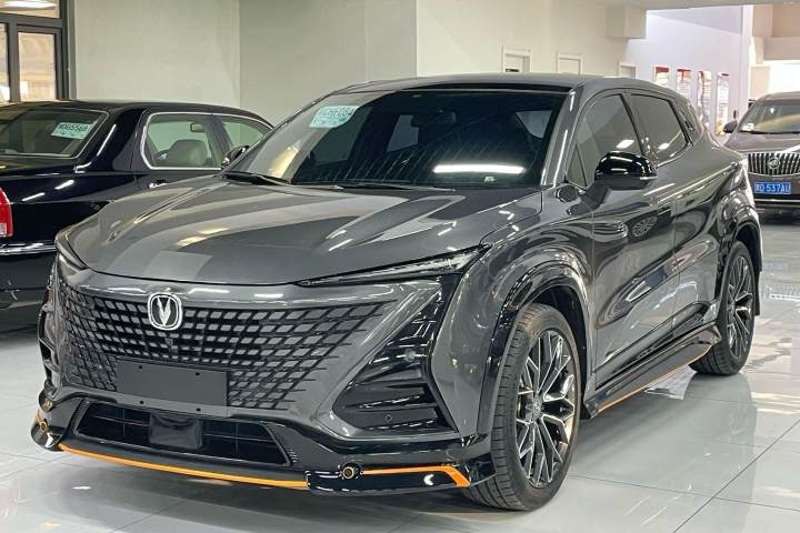 长安 UNIT 2022款 1.5T 运动版 尊贵型