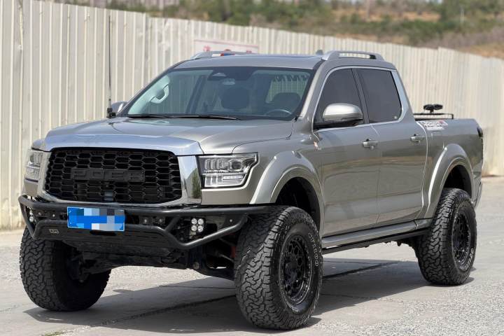 长城 山海炮 3.0T V6 汽油极享版