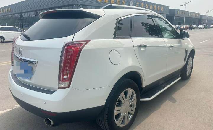 凯迪拉克 SRX 2013款 3.0L 豪华型