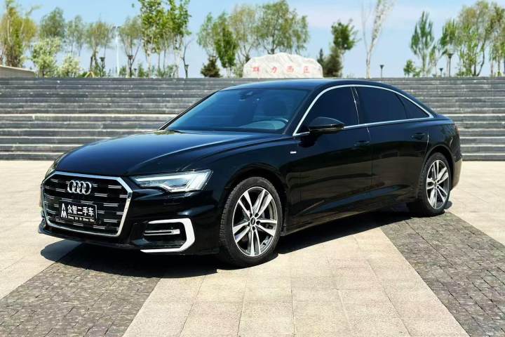 奥迪 A6L 改款 40 TFSI 豪华动感型