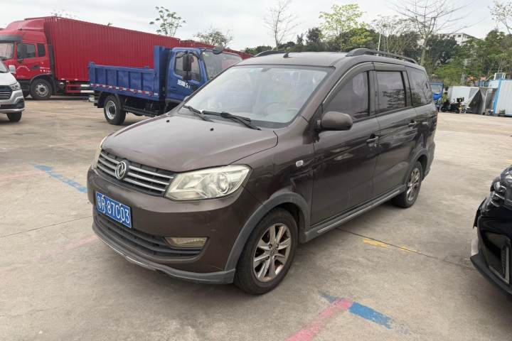 东风风光 风光330 1.5L手动乐享型DK15