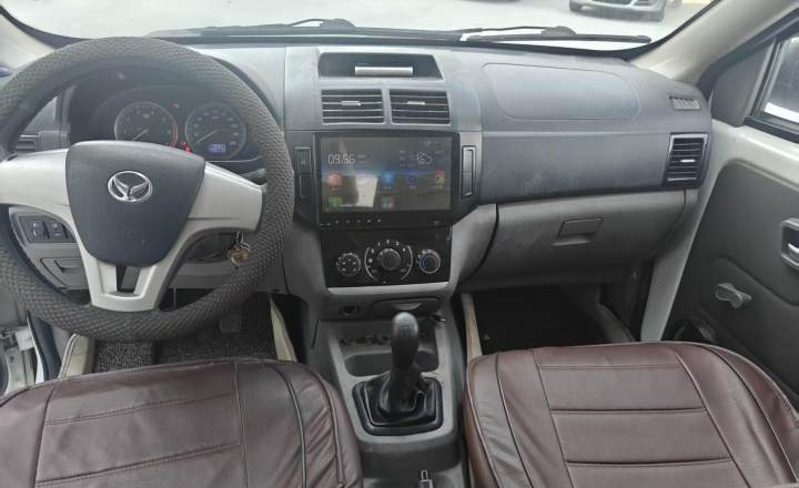 北汽幻速 H2V 2016款 1.5L舒适型BJ415A