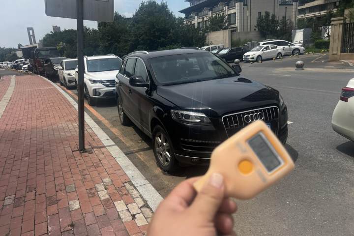 奥迪 Q7 2014款 35 TFSI 进取型