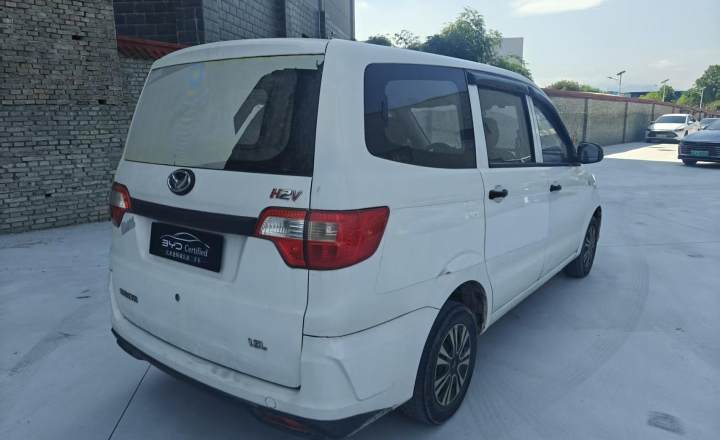 北汽幻速 H2V 2016款 1.5L舒适型BJ415A