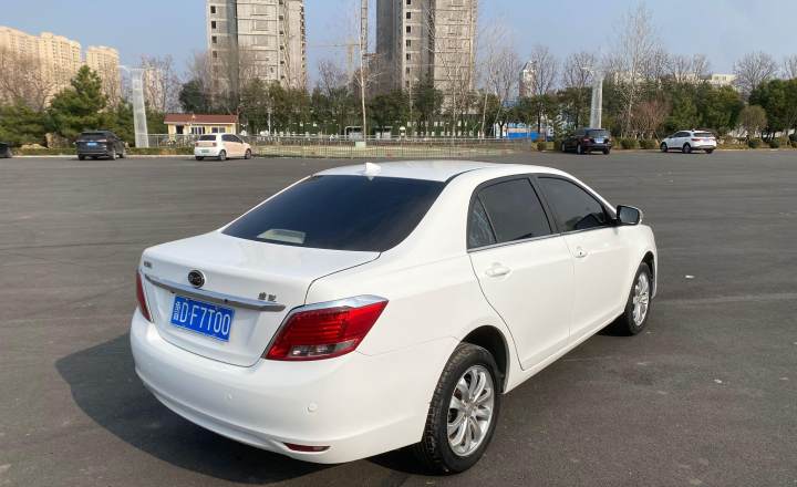 比亚迪 速锐 2012款 1.5TID 自动豪华型