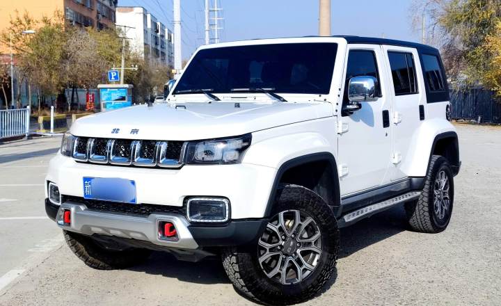北京越野 BJ40 2024款 2.0T 城市猎人荣耀版