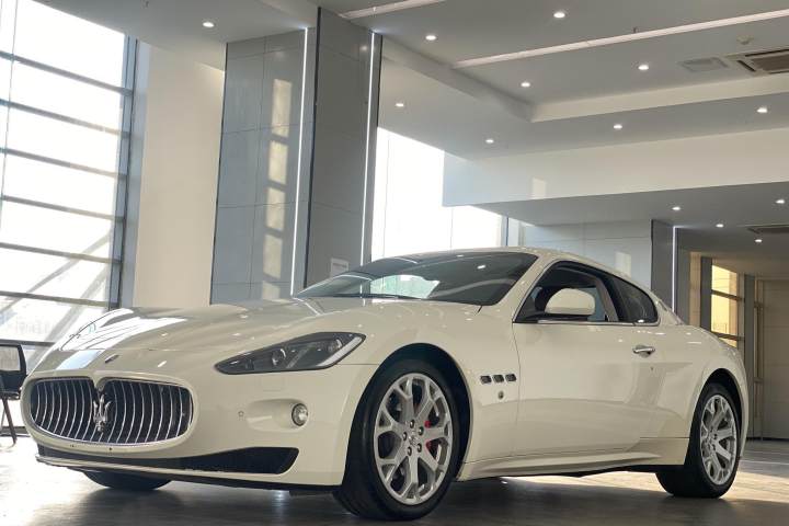 玛莎拉蒂 GranTurismo 4.2L 标准版