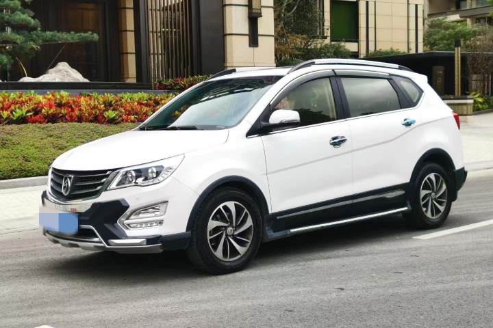 宝骏 560 1.8L 手动豪华型