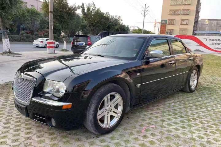 克莱斯勒 300C 2.7L 商务版