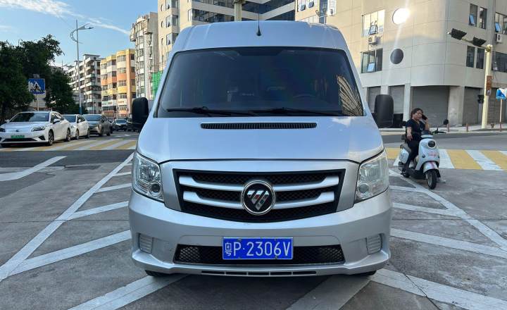 福田 图雅诺 2020款 2.8T 商旅版加长轴79座国VIF2.8NS6B177L