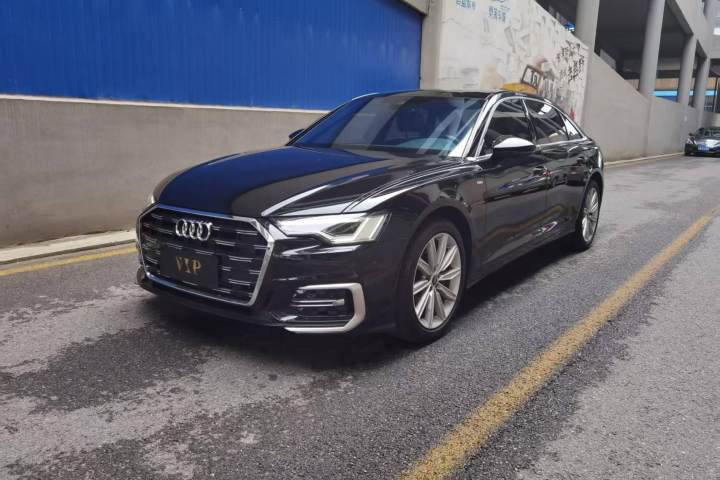 奥迪 A6L 45 TFSI 臻选动感型