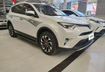 丰田 RAV4荣放 2018款 2.5L 自动四驱精英i版