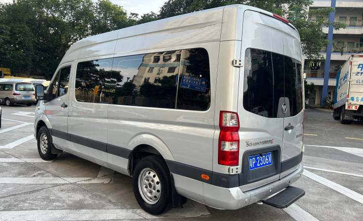 福田 图雅诺 2020款 2.8T 商旅版加长轴79座国VIF2.8NS6B177L