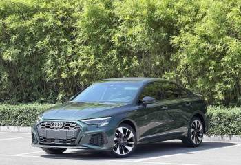 奥迪 A3 2024款 A3L Limousine 35 TFSI 时尚运动型