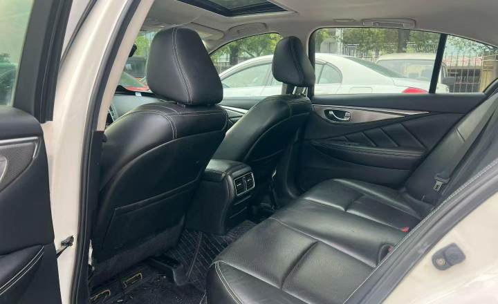 英菲尼迪 Q50 2014款 2.0T 豪华版