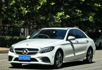 奔驰 C级 2019款 C 180 L 时尚型运动版