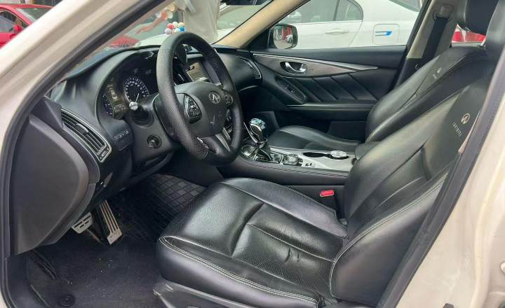 英菲尼迪 Q50 2014款 2.0T 豪华版