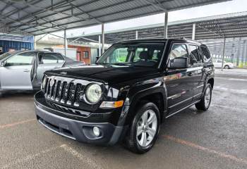 Jeep 自由客 2014款 2.4L 运动版