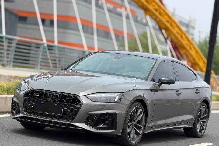 奥迪 A5(进口) 2024款 Sportback 40 TFSI quattro 豪华动感型