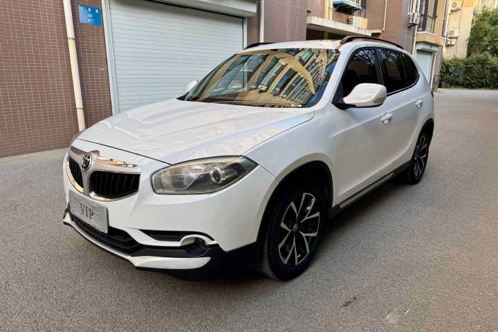 中华 V5 1.5T 自动两驱豪华型