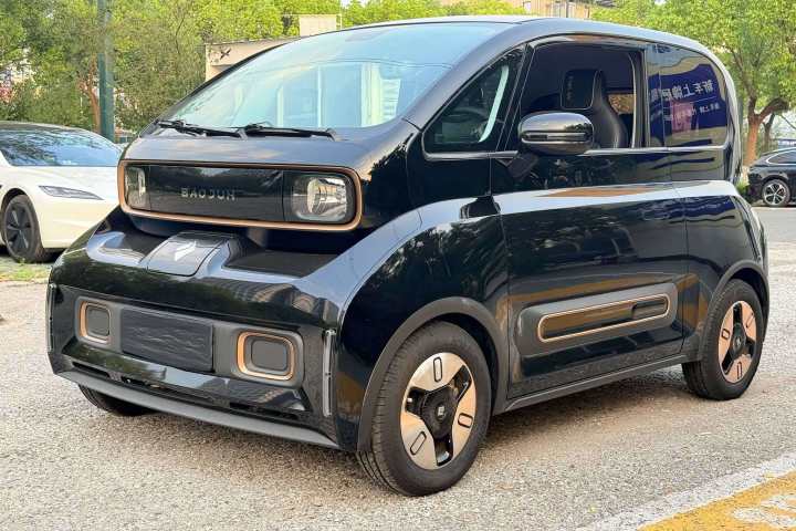 宝骏 KiWi EV 艺术家轻享版 三元锂