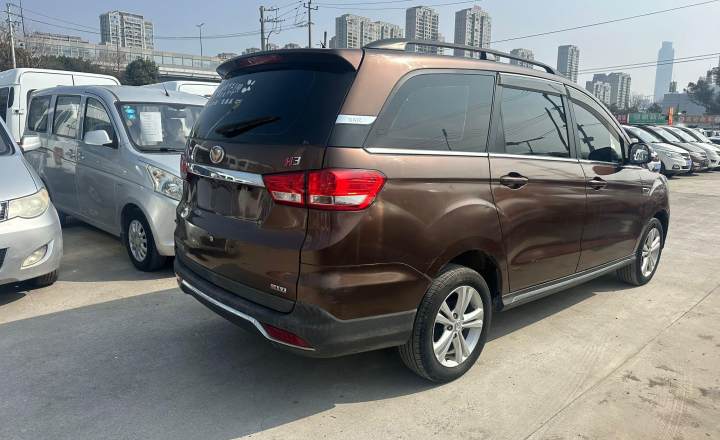 北汽幻速 H3 2015款 1.5L 手动豪华型