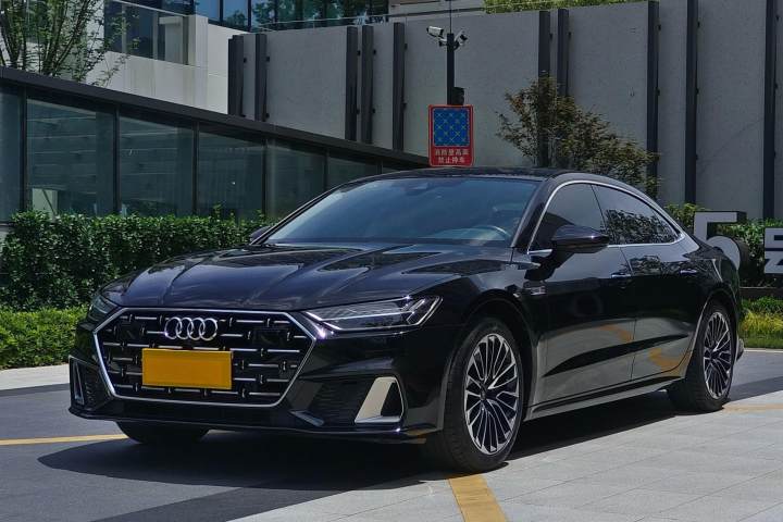 奥迪 A7L 2024款 45 TFSI 豪华型