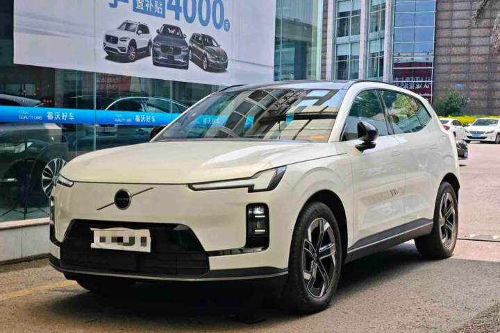 沃尔沃 XC70插电式混动 四驱超长续航Core