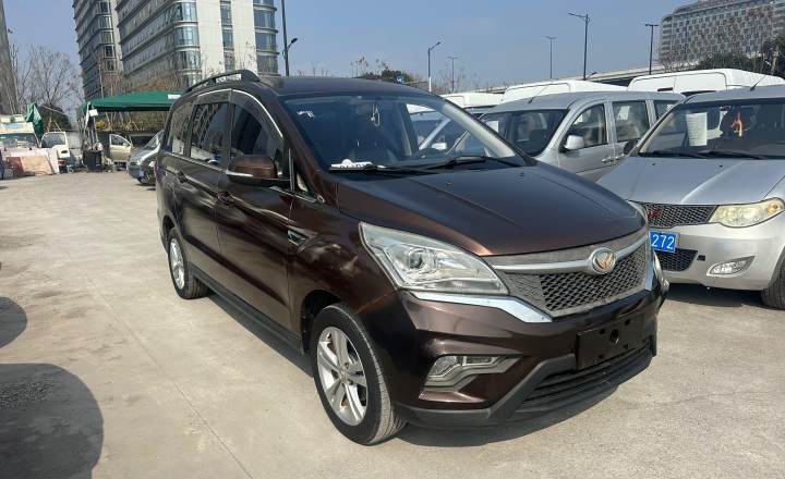 北汽幻速 H3 2015款 1.5L 手动豪华型