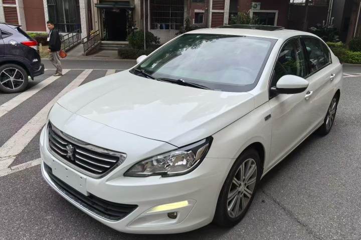 标致 408 1.2T 自动豪华版
