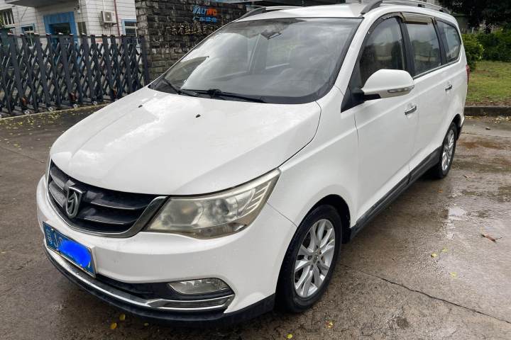 宝骏 730 1.5L 手动舒适型 7座 国V