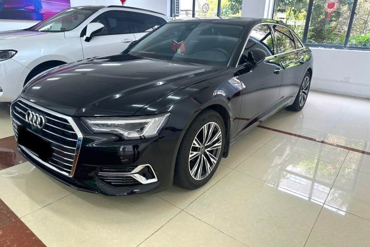 奥迪 A6L 45 TFSI quattro 臻选动感型