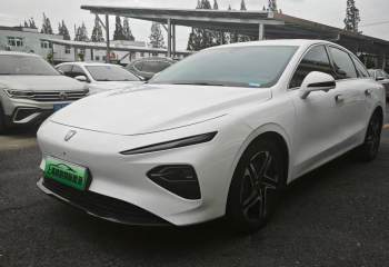荣威 D7 2023款 EV 510km 后驱旗舰版