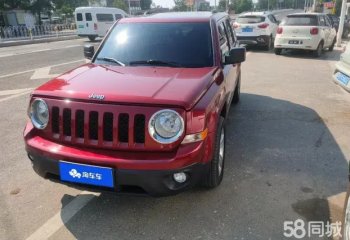 Jeep 自由客 2014款 2.4L 运动版