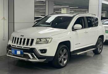 Jeep 指南者(进口) 2014款 改款 2.4L 四驱舒适版