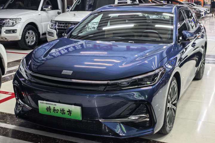 吉利银河 银河A7 EM-i 150km 星舰版