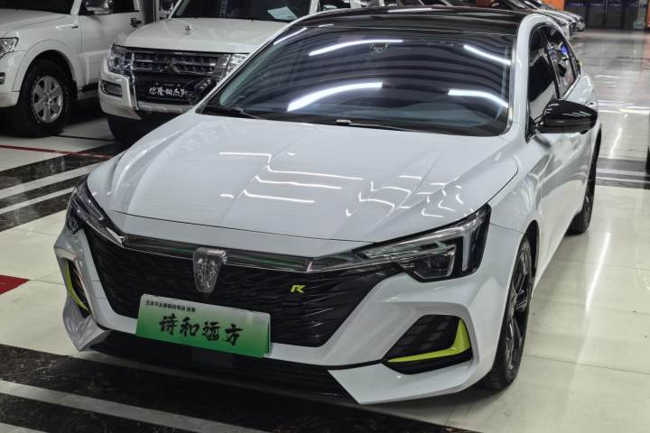 荣威 i6 MAX新能源 2020款 1.5T PHEV爽酷天幕版