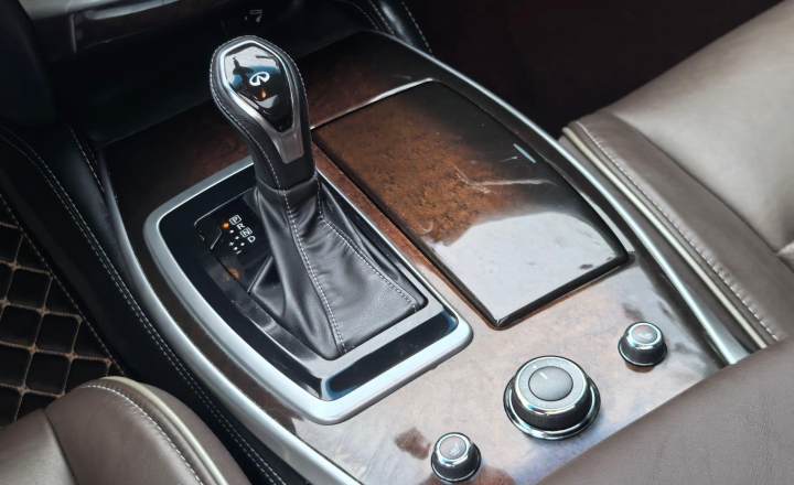 英菲尼迪 QX60(进口) 2016款 2.5 S/C Hybrid 两驱卓越版 国V