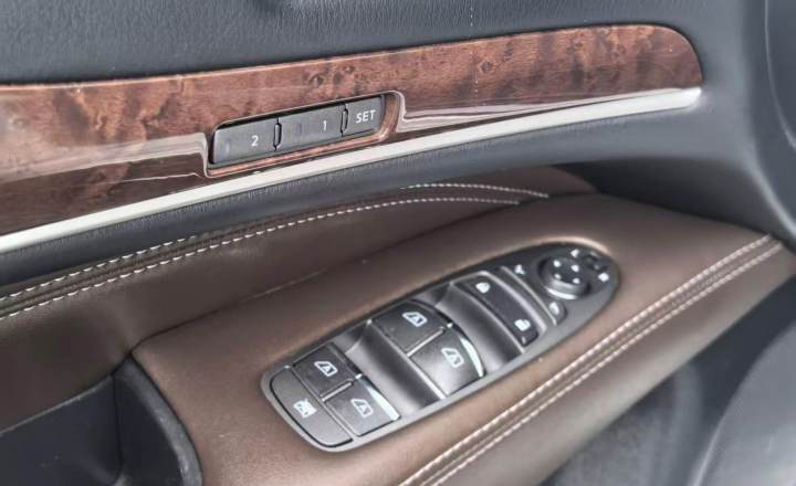 英菲尼迪 QX60(进口) 2016款 2.5 S/C Hybrid 两驱卓越版 国V
