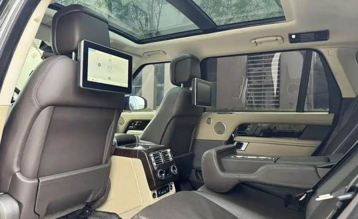 路虎 揽胜 2021款 3.0 L6 传世加长经典版