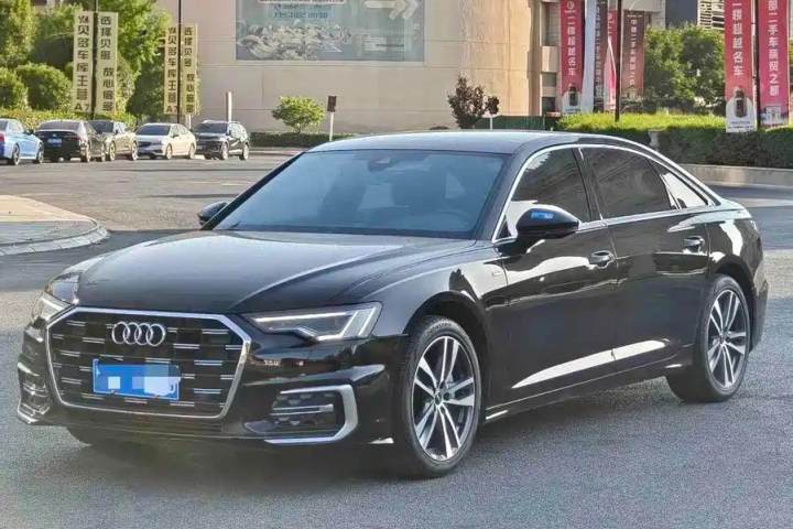奥迪 A6L 2022款 40 TFSI 豪华动感型