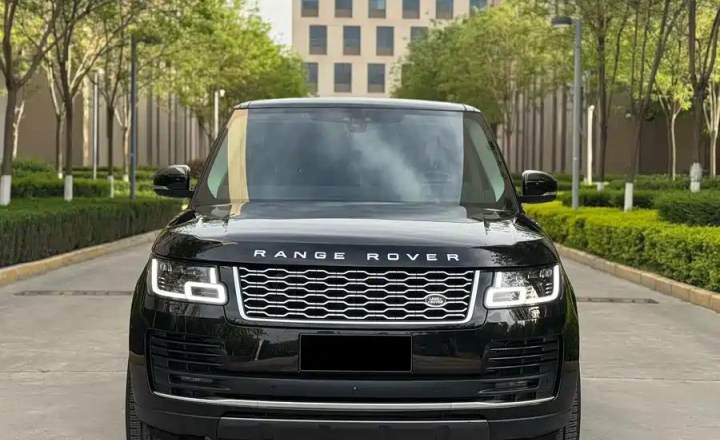 路虎 揽胜 2021款 3.0 L6 传世加长经典版
