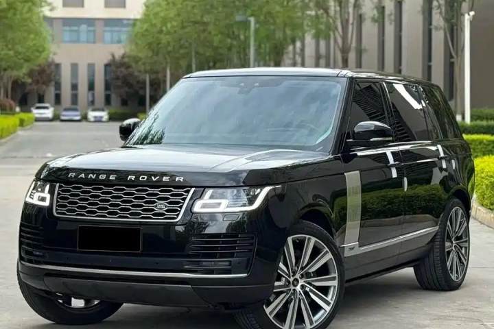 路虎 揽胜 2021款 3.0 L6 传世加长经典版