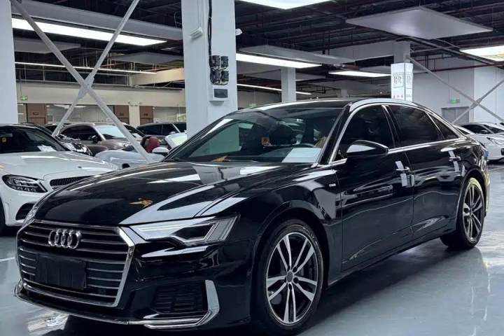 奥迪 A6L 2022款 40 TFSI 豪华动感型