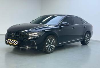 大众 帕萨特 2022款 330TSI 星空豪华版